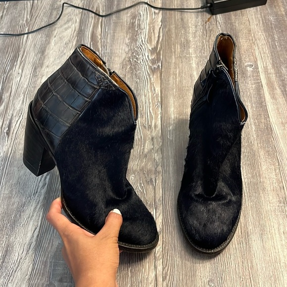 Lucchese Jenna Bootie Size 8